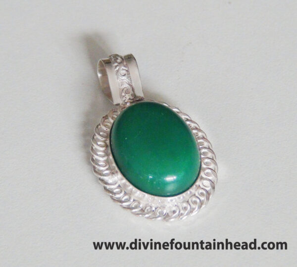 Green Onyx Pendant - Image 3